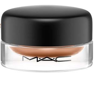 MAC pro long wear paint pot in Groundwork
